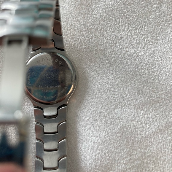 Authentic Movado Stainless Steel Museum Dial Ladies Wtach - Picture 9 of 9